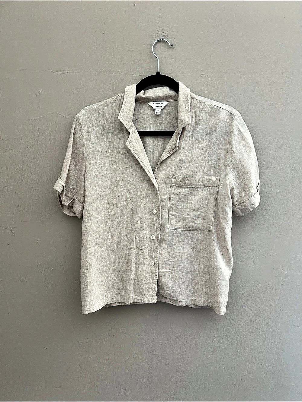 Banana Republic Linen Short Sleeve Button Down Size Small